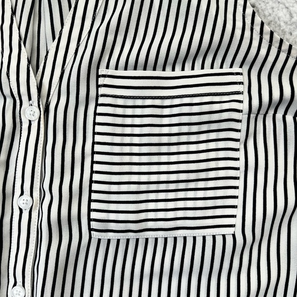 Women's Express Black White Stripe Portofino Stripe Original Fit Top Size SP - Picture 5 of 9